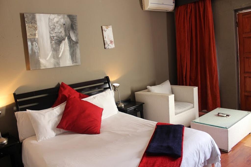 Flamboyant Guest Lodge Johannesburg Exterior foto