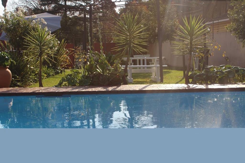 Flamboyant Guest Lodge Johannesburg Exterior foto